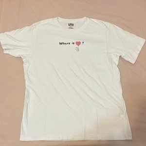 Uniqlo x Line Friends “Where is Love” Shirt Size Medium